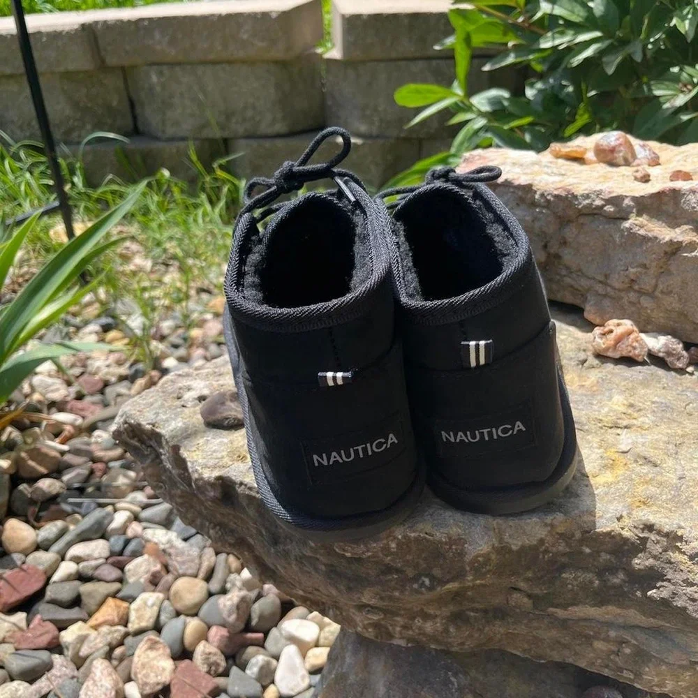 Nautica Men's Black Boots Size US 9 • Brand new • Nautica